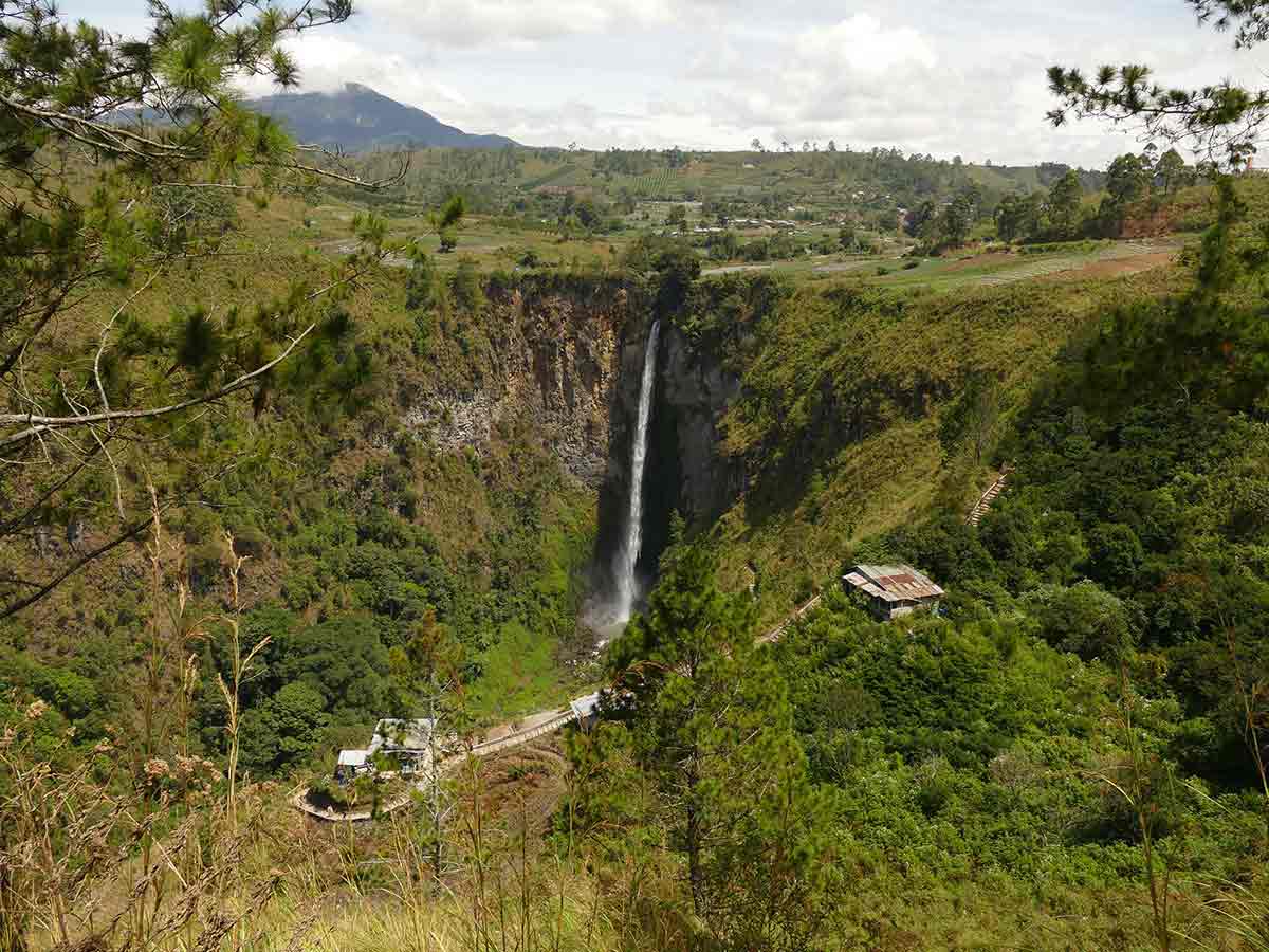 Lake Toba Photo Gallery